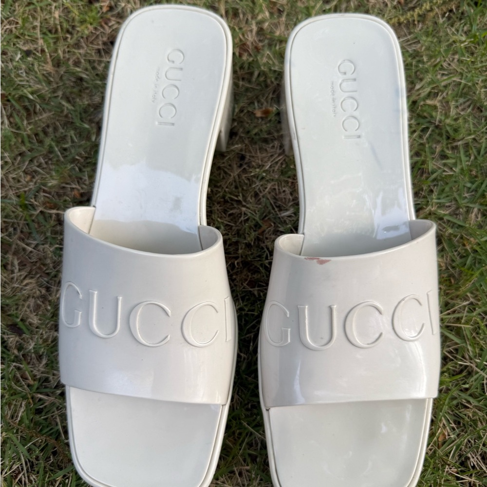 Women's GUCCI white Glossy Rubber Block Heel Slide Jelly Sandals Sz EU 40 - Picture 2 of 13